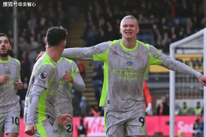 3-0桑德兰＋斩获联赛4连胜＋暂列联赛第2＋仅落后阿森纳2分！